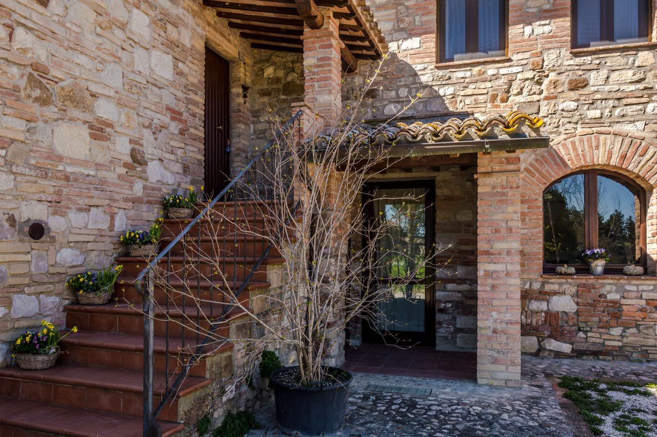 Le Torri Del Porto Hotel Todi Esterno foto