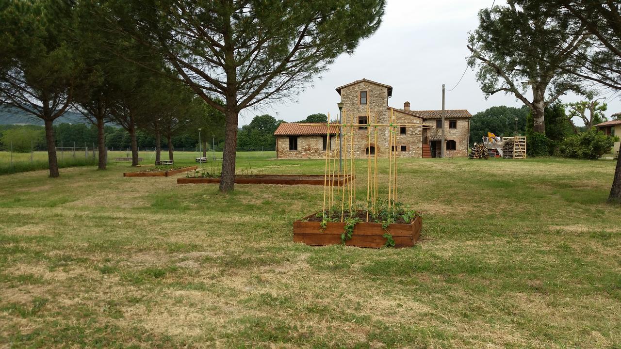 Le Torri Del Porto Hotel Todi Esterno foto