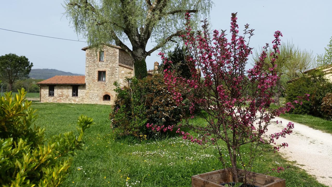 Le Torri Del Porto Hotel Todi Esterno foto