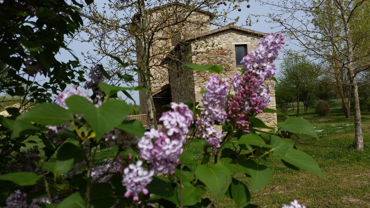 Le Torri Del Porto Hotel Todi Esterno foto