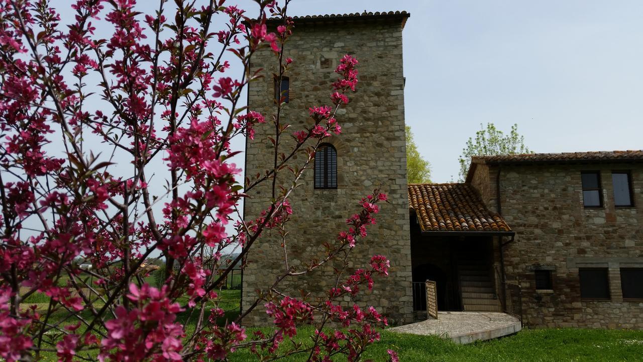 Le Torri Del Porto Hotel Todi Esterno foto