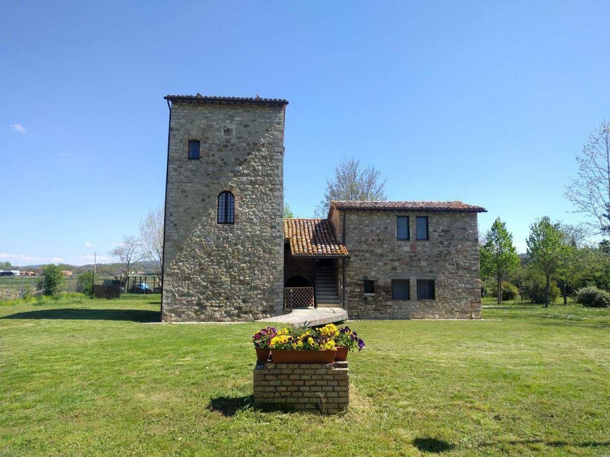 Le Torri Del Porto Hotel Todi Esterno foto